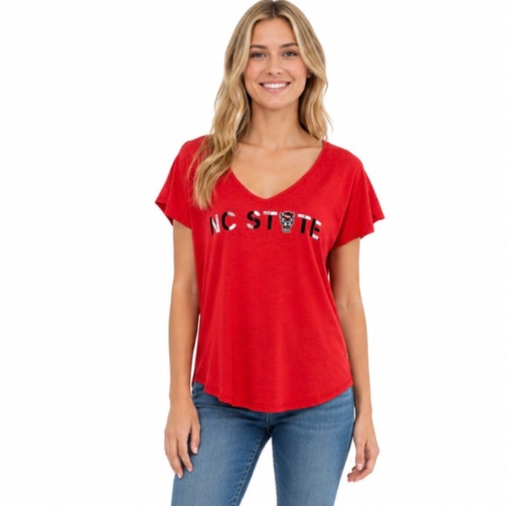 North Carolina State Wolfpack Womens T Shirt Small Red Venley Color Block Logo